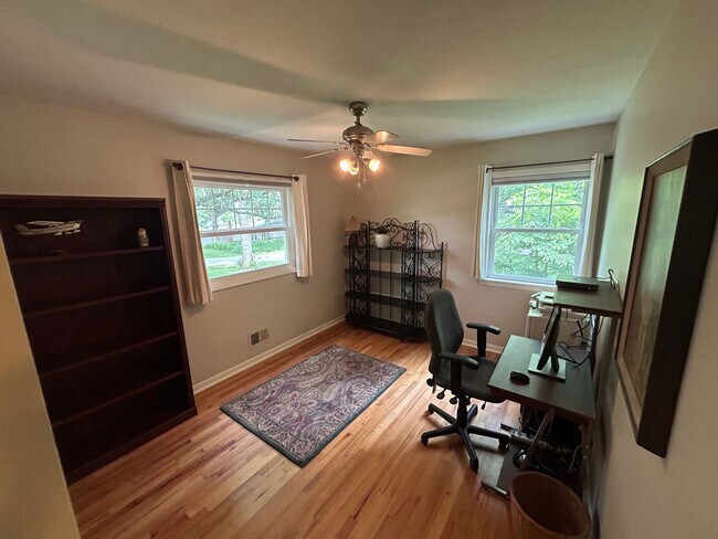 Building Photo - 4545 Manchester Dr