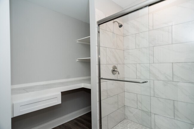 Building Photo - 2184 3rd St