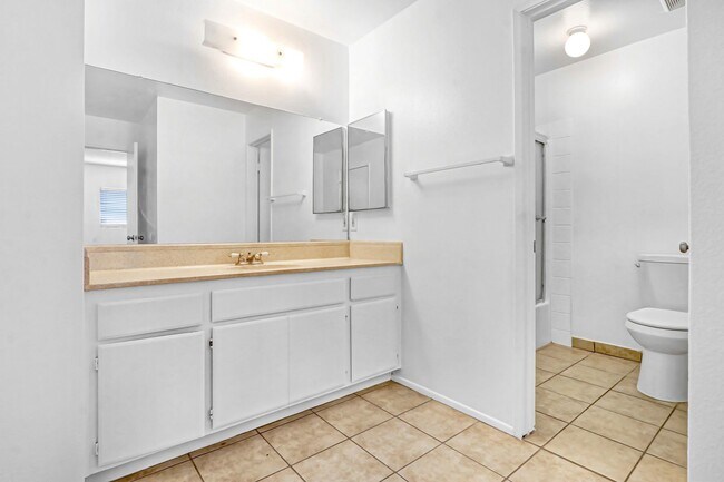 Building Photo - 3221 Triumph Ln