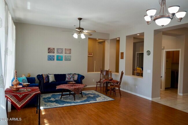 Building Photo - 571 W Locust Dr.