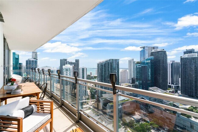 Building Photo - 92 SW 3rd St