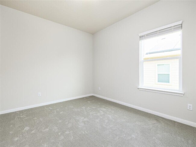Building Photo - 1400 Ferryman Dr