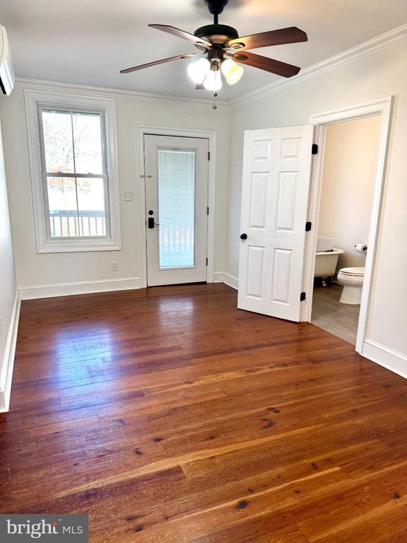 Building Photo - 508 E Main St