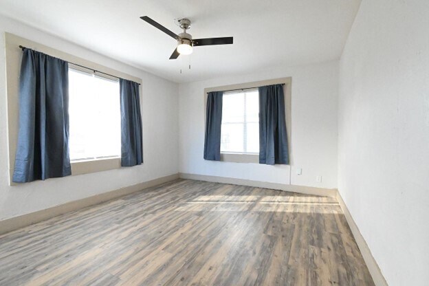 Building Photo - 1117 N Youngs Blvd