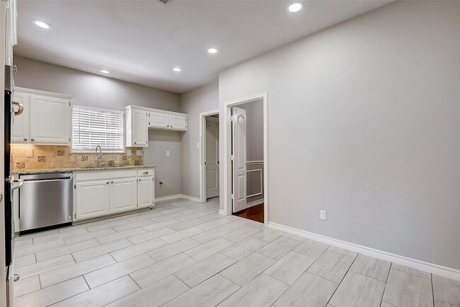 Building Photo - 4713 Portrait Ln