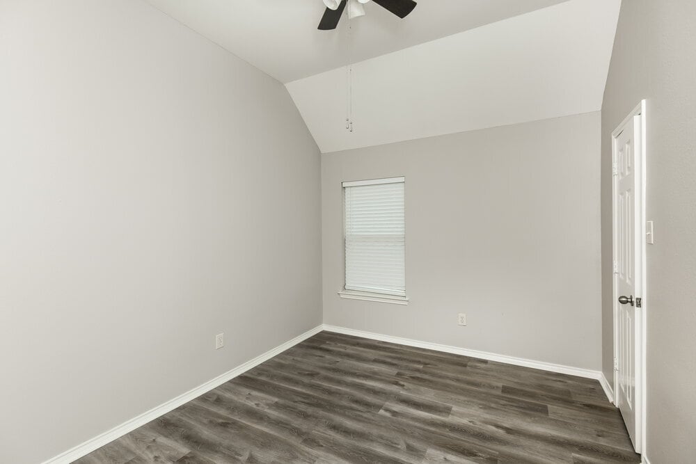 Building Photo - 15802 Magnolia Shores Ln