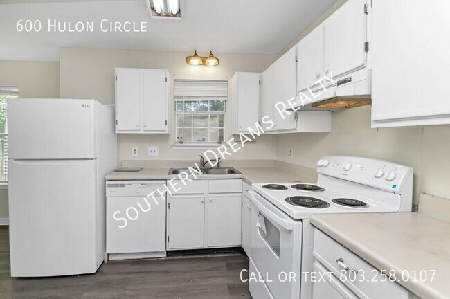 Building Photo - 600 Hulon Ct
