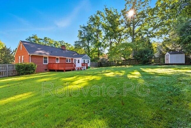 Building Photo - 8803 Weldon Dr