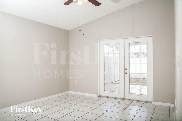 Building Photo - 17841 SW 144th Ave