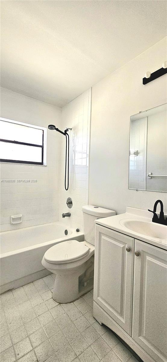 Building Photo - 11323 Royal Palm Blvd