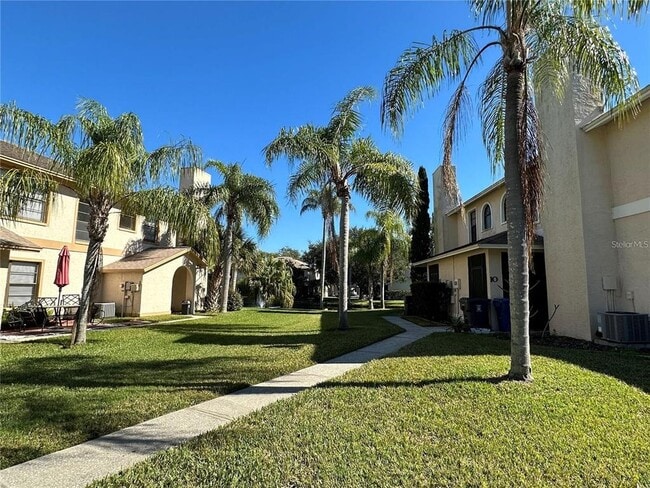 Building Photo - 11 Emerald Bay Dr