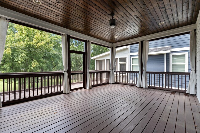 Building Photo - 5421 Kentucky Ave