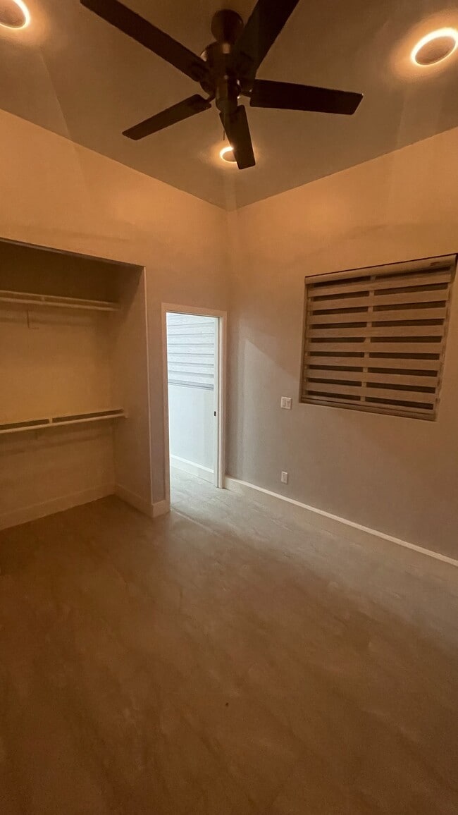 Building Photo - 1317 Marline Ave