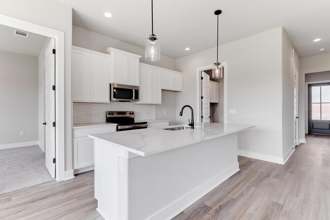 Building Photo - 1255 Pecan Valley Dr