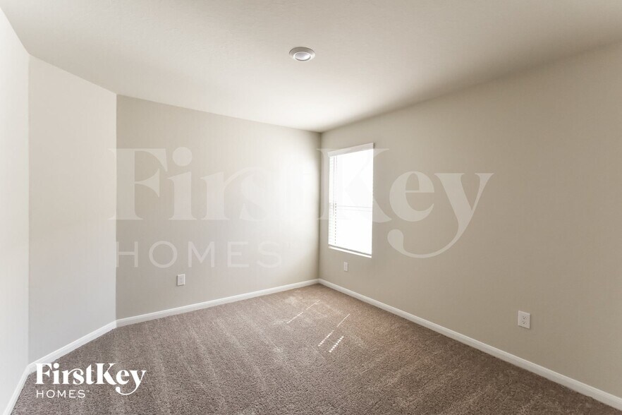 Building Photo - 6620 Hatchery Way