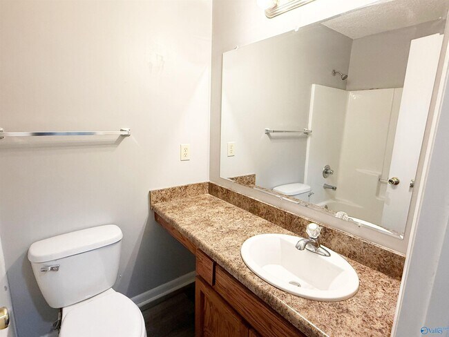 Building Photo - 112 Jodi Dr