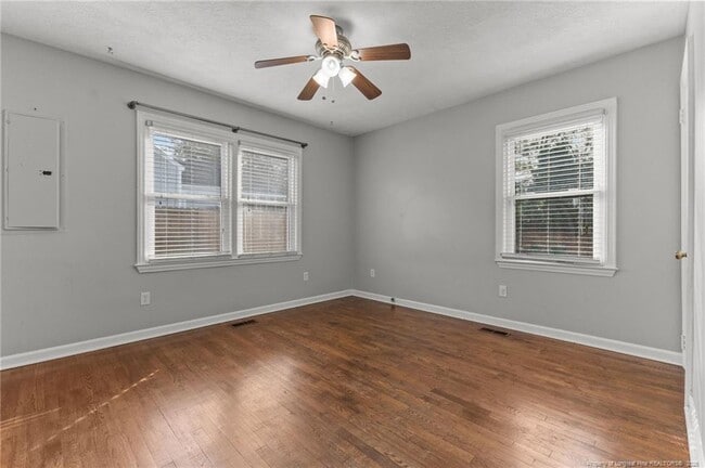 Building Photo - 1001 Anarine Rd