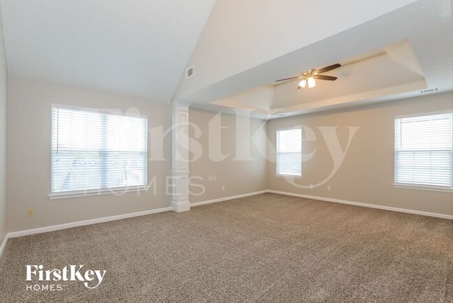 Building Photo - 4453 Beaver Tree St