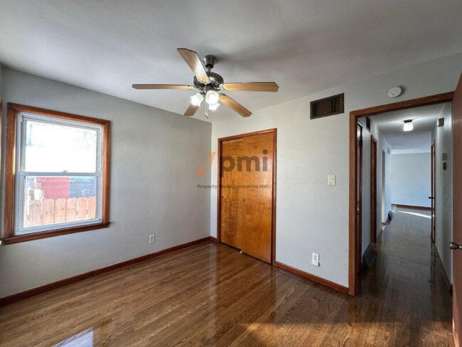 Building Photo - 6617 Parrish Ave