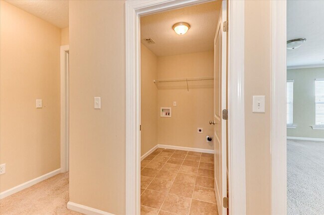 Building Photo - 835 Williford Run Dr