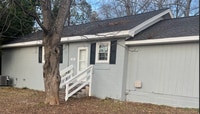 Building Photo - 339 B Hughes