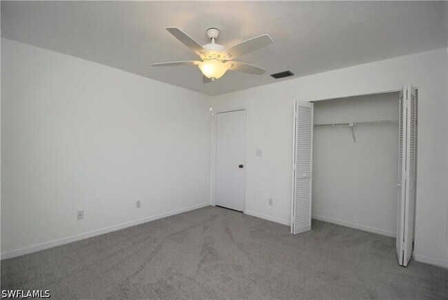 Building Photo - 224 Erie Dr