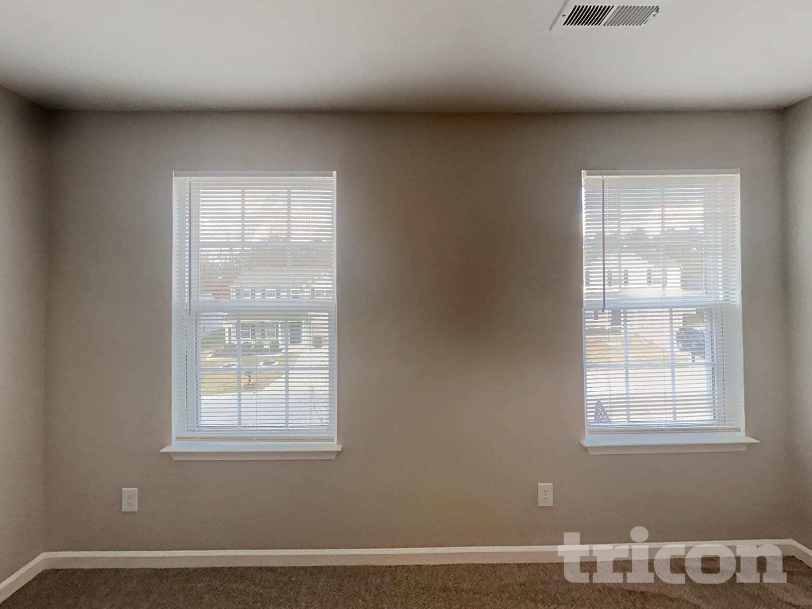 Building Photo - 1925 Buffalo Way