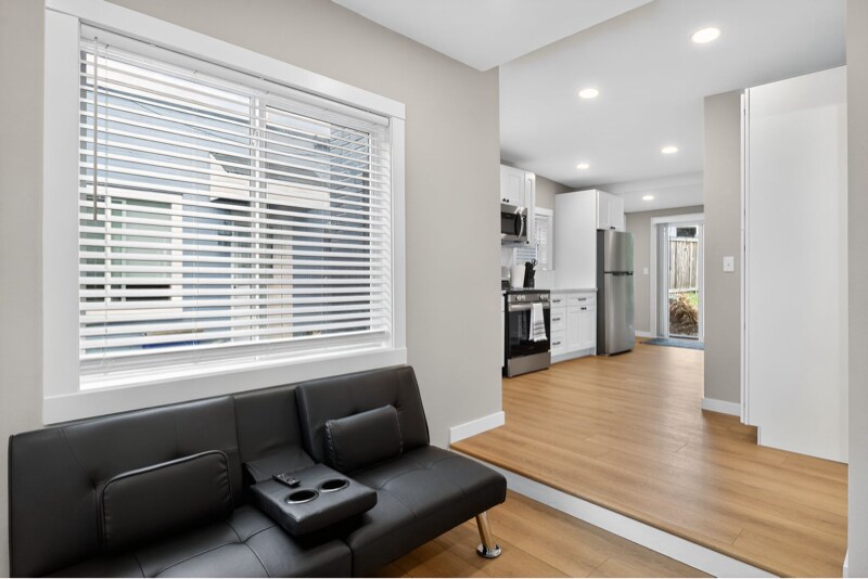 Building Photo - 8140 9th Ave SW