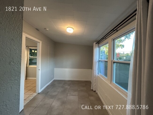 Building Photo - 1821 20th Ave N