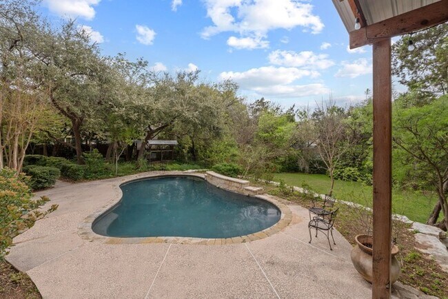 Building Photo - 5305 Cuesta Verde