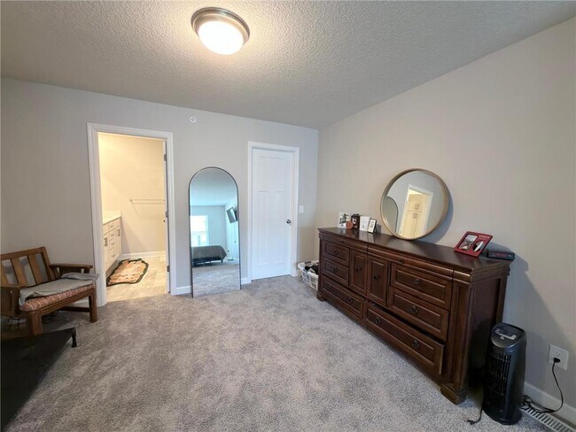 Building Photo - 10518 Weston Wy N