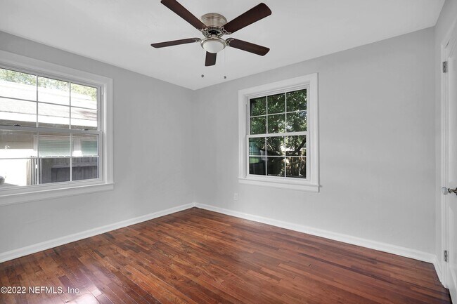 Building Photo - 4515 Sappho Ave