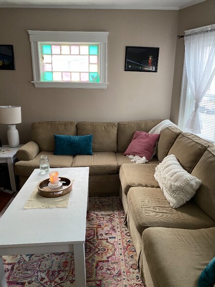 Building Photo - 14 Winter St