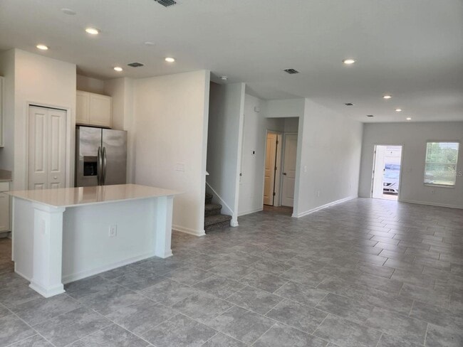 Building Photo - 3258 Laurent Lp
