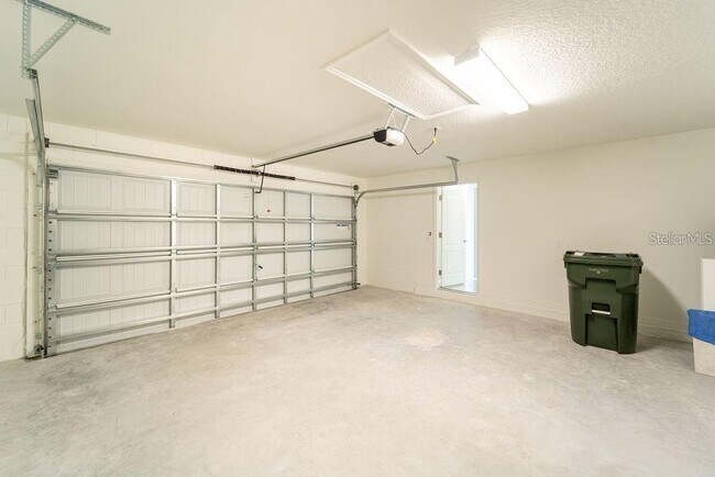 Building Photo - 1955 Thompson Preserve Blvd