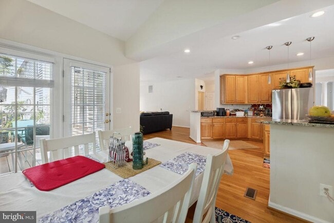 Building Photo - 9168 Stonegarden Dr