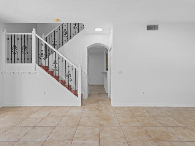 Building Photo - 6201 NW 114th Pl