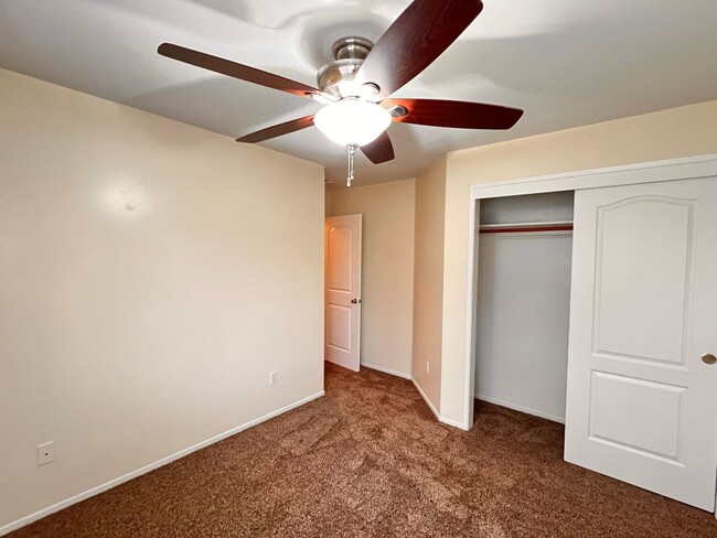 Building Photo - Southwest Bakersfield