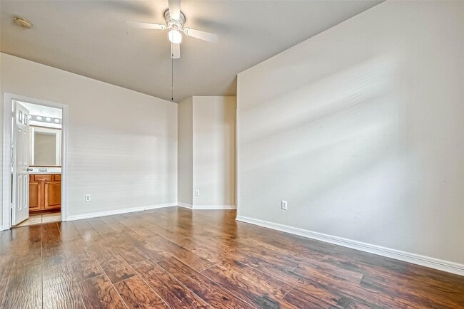 Building Photo - 5526 Hazel Berry Way