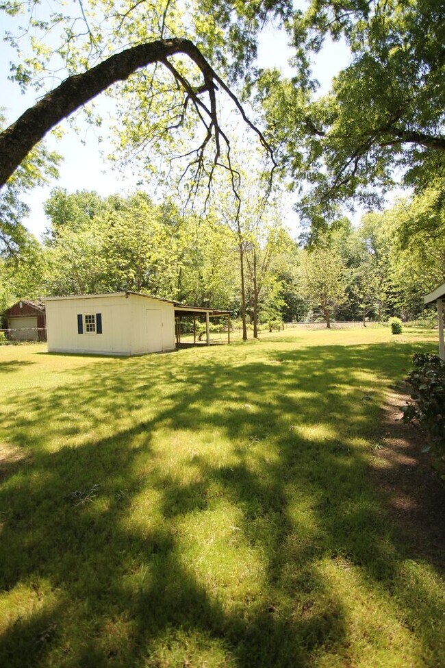 Building Photo - Exclusively Offered By Muse Realty Rentals, LLC