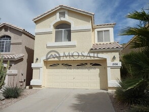 Building Photo - 2106 E Briarwood Terrace