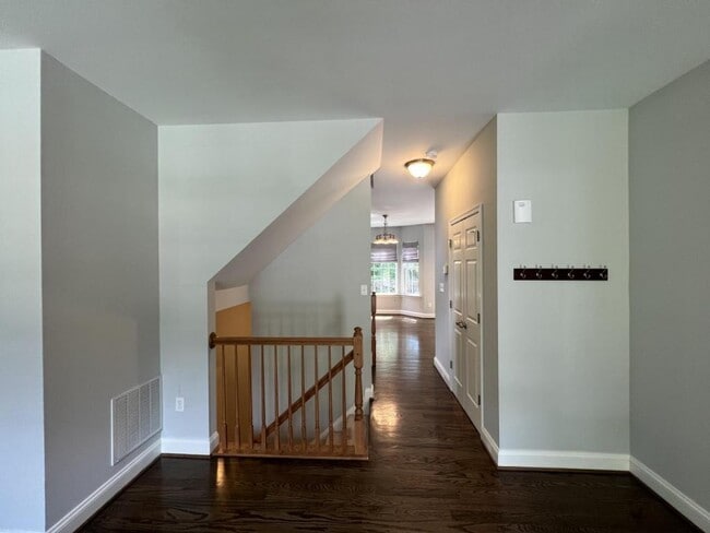 Building Photo - 3507 Spring Rd