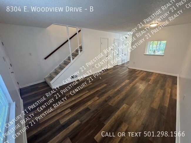 Building Photo - 8304 Woodview Dr N