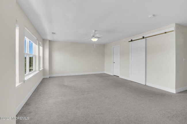 Building Photo - 54 Midway Rd S