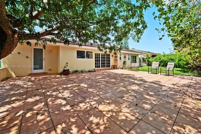 Building Photo - 20001 NW 62nd Ct