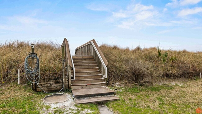 Building Photo - 460 Abalone Ct