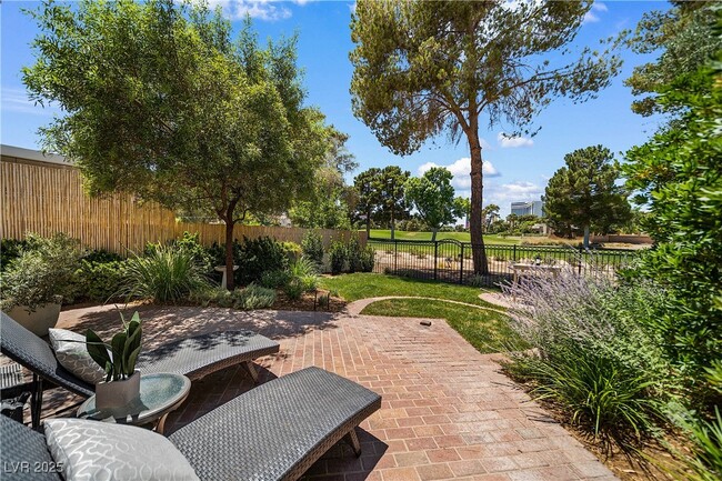Building Photo - 3027 Bel Air Dr