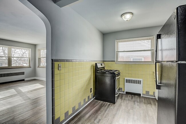 Building Photo - 3129 Ramona Ave