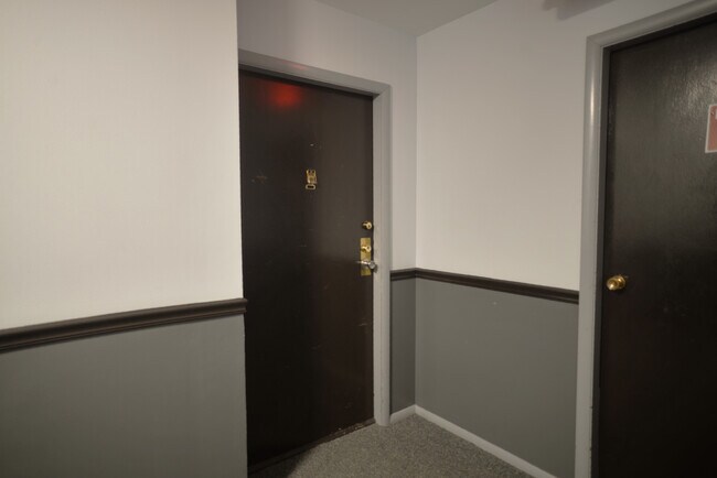Building Photo - 1205 Pleasant Run Dr