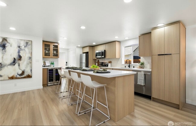 Building Photo - 11 SW 100th St